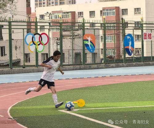 团结才能踢3,足球竞技中的团队力量